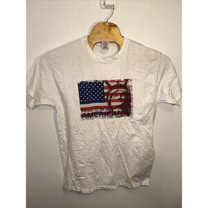 Fruit Of The Loom Heavy Cotton Vintage Proud To Be An American L White Red Blue